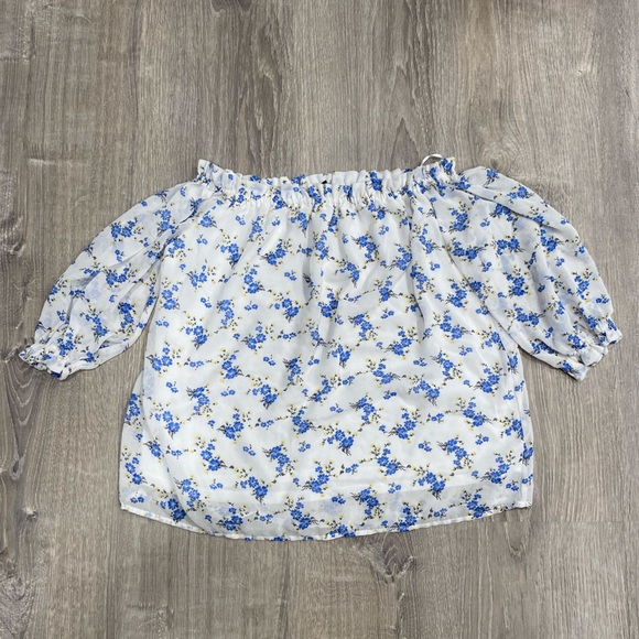 Sweet Rain White and Blue Floral Off the Shoulder Top Small S29 - Picture 1 of 3
